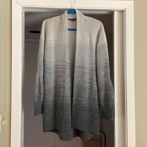 Chunky, 70% wool 30% cashmere Athleta sweater. Never worn.  Size small runs big